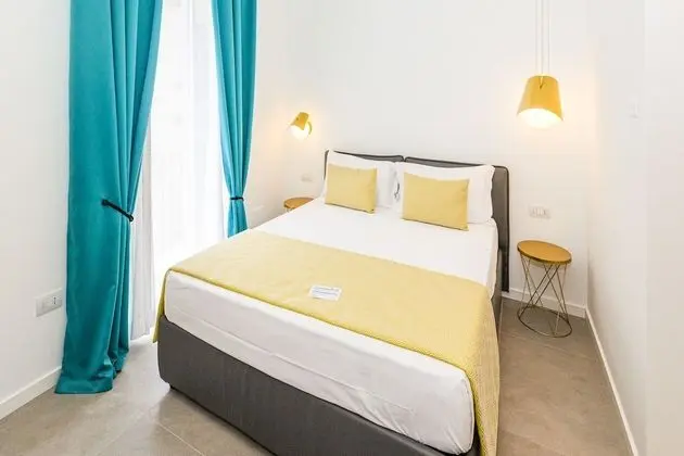 Luxury Tek Büyük Yataklı Oda