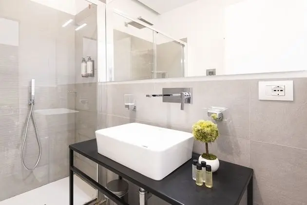 Luxury Tek Büyük Yataklı Oda
