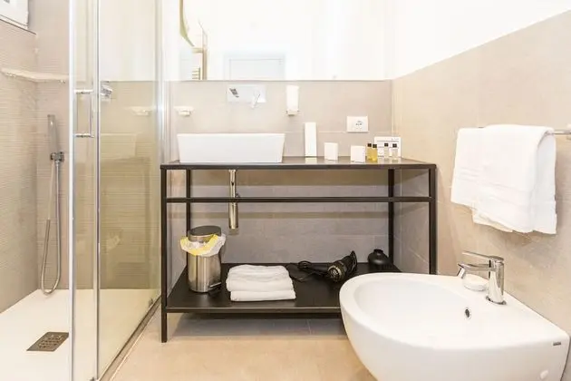 Luxury Tek Büyük Yataklı Oda