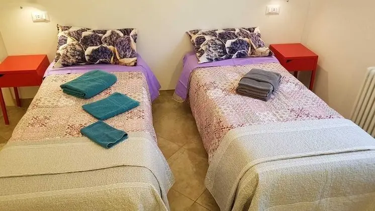 Tek Büyük veya İki Ayrı Yataklı Oda (Lilla)