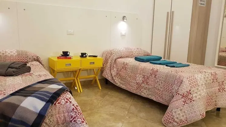 Tek Büyük veya İki Ayrı Yataklı Oda (Verde)