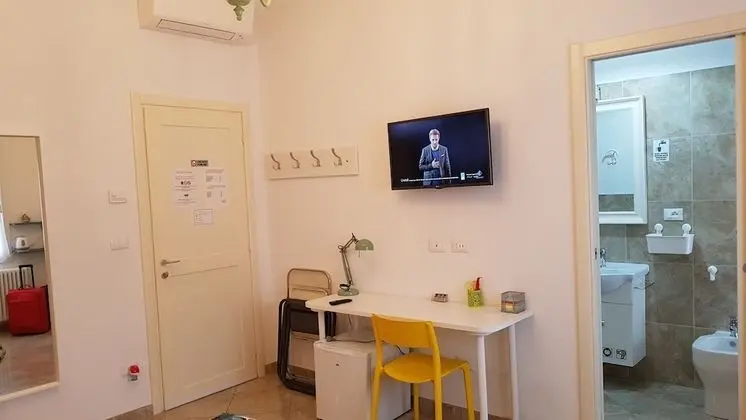 Tek Büyük veya İki Ayrı Yataklı Oda (Verde)