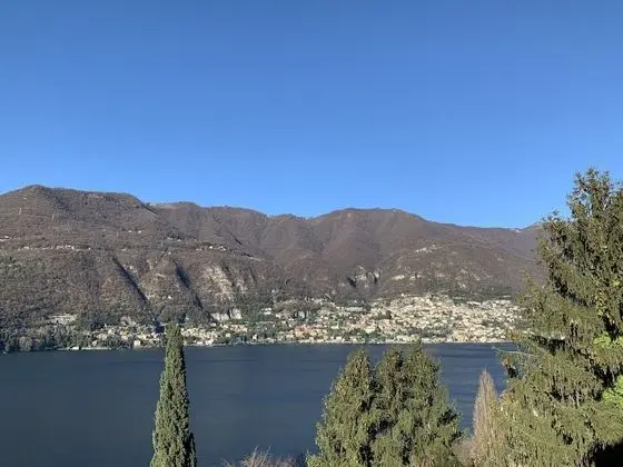 Süit, Göl Manzaralı (Ametista)