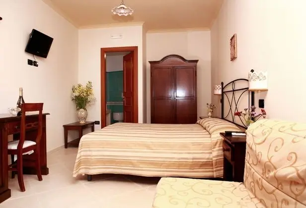 Tek Büyük veya İki Ayrı Yataklı Oda, Balkon