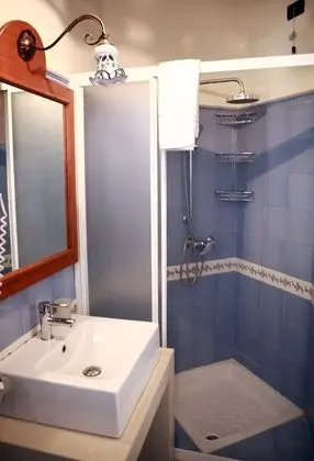 Tek Büyük veya İki Ayrı Yataklı Oda, Balkon