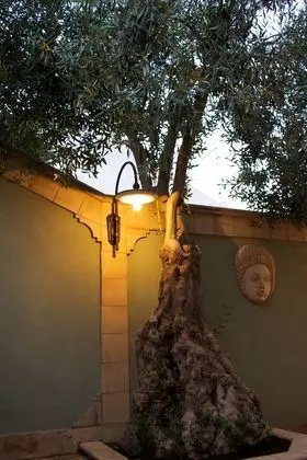 Üç Kişilik Oda, Balkon