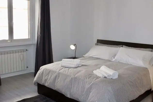 Tek Büyük veya İki Ayrı Yataklı Oda (Brown)