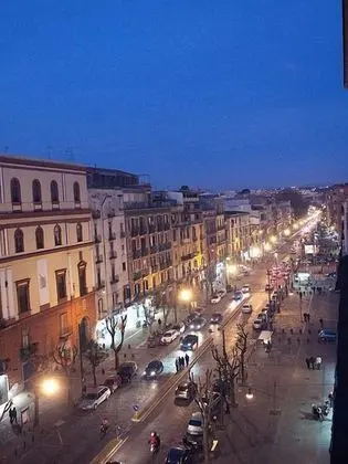 Superior Tek Büyük Yataklı Oda, Balkon, Şehir Manzaralı
