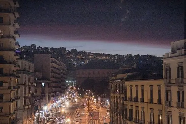 Superior Tek Büyük Yataklı Oda, Balkon, Şehir Manzaralı