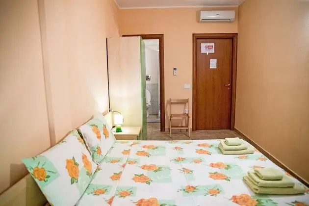 Comfort Tek Büyük veya İki Ayrı Yataklı Oda