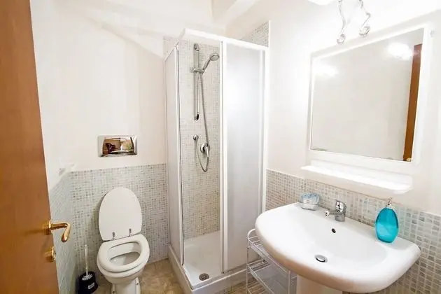 Comfort Tek Büyük veya İki Ayrı Yataklı Oda