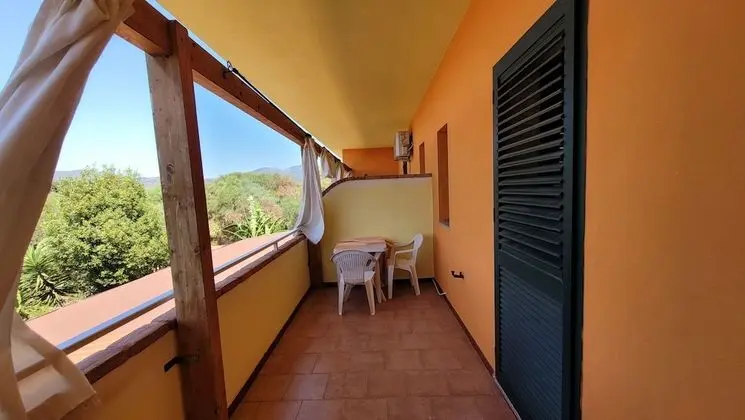 Üç Kişilik Oda, Teras