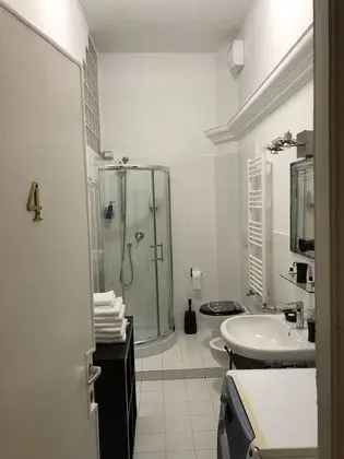 Tek Büyük Yataklı Oda, Özel Banyo (External)