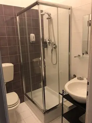 Üç Kişilik Oda, Özel Banyo (External)