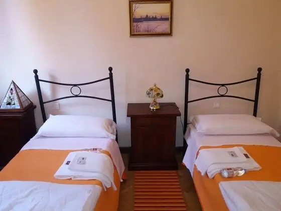 Standard Tek Büyük Yataklı Oda, Ortak Banyo