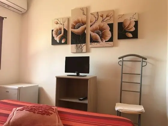 Comfort Tek Büyük Yataklı Oda