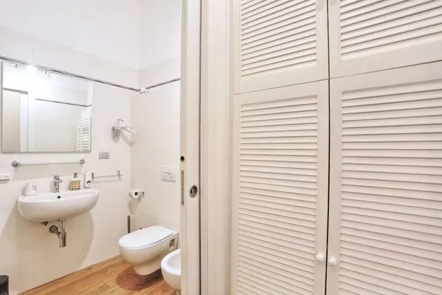 Standard Oda, 1 Büyük (Queen) Boy Yatak, Şehir Manzaralı