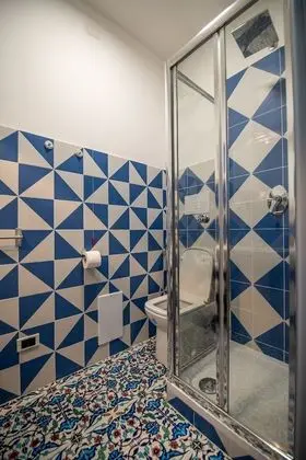 Comfort Tek Büyük veya İki Ayrı Yataklı Oda