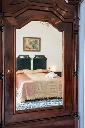 Traditional Tek Büyük veya İki Ayrı Yataklı Oda