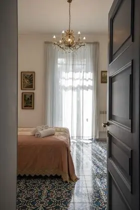 Traditional Tek Büyük veya İki Ayrı Yataklı Oda