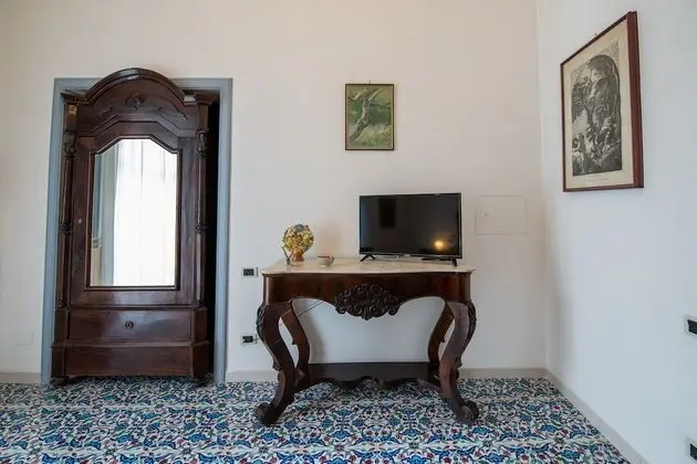 Traditional Tek Büyük veya İki Ayrı Yataklı Oda