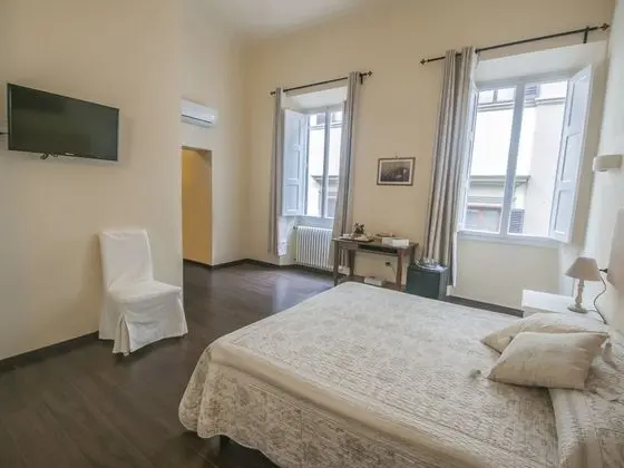 Tek Büyük veya İki Ayrı Yataklı Oda