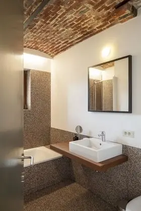 Basic Tek Büyük Yataklı Oda