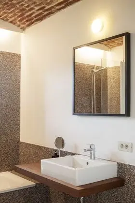 Basic Tek Büyük Yataklı Oda