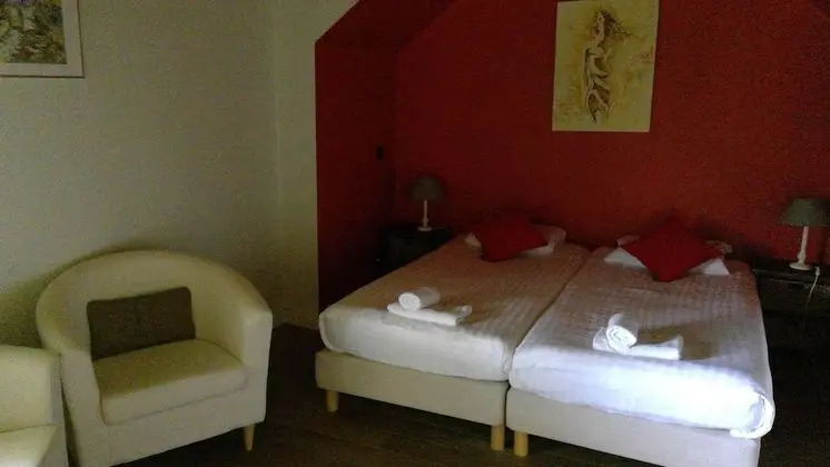 Tek Büyük Yataklı Oda