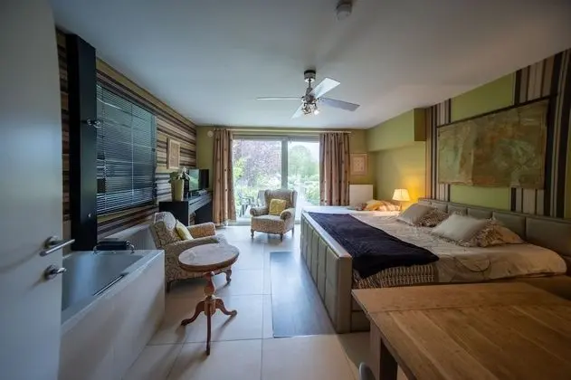 Deluxe Üç Kişilik Oda