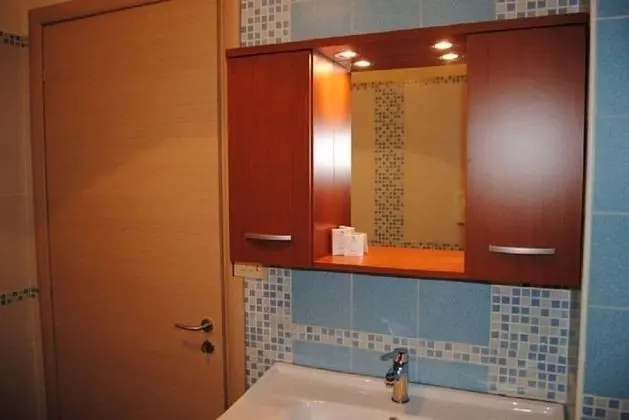 Tek Büyük veya İki Ayrı Yataklı Oda (External Private Bathroom)