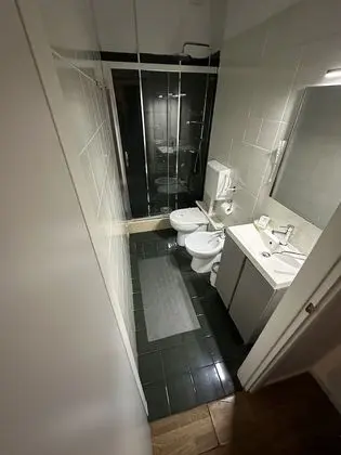 Üç Kişilik Oda, Özel Banyo