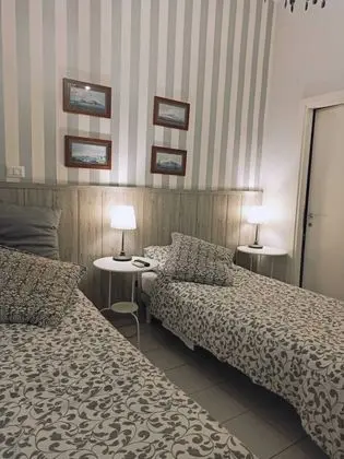 Standard Tek Büyük veya İki Ayrı Yataklı Oda, 1 Çift Kişilik veya 2 Tek Kişilik Yatak, Banyolu/Duşlu