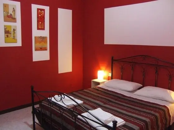 Basic Tek Büyük Yataklı Oda, 1 Büyük (Queen) Boy Yatak, Ortak Banyo