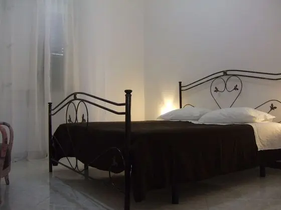 Basic Tek Büyük Yataklı Oda, 1 Büyük (Queen) Boy Yatak, Ortak Banyo