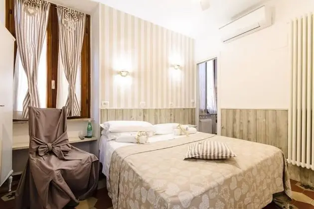 Standard Tek Büyük veya İki Ayrı Yataklı Oda