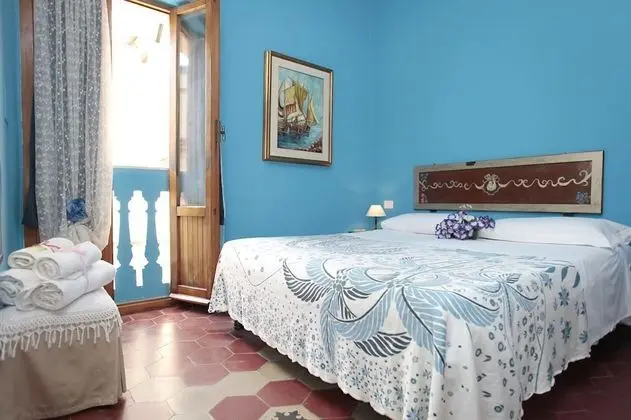 Superior Tek Büyük veya İki Ayrı Yataklı Oda