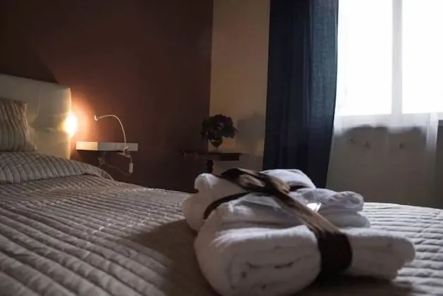 Tek Büyük Yataklı Oda, Balkon