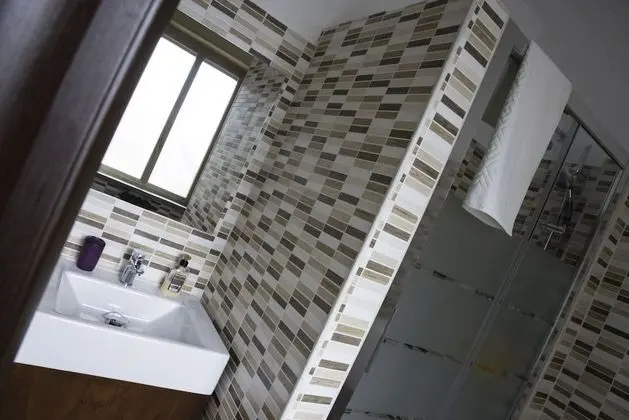 Tek Büyük Yataklı Oda, Balkon