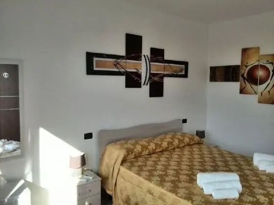 Tek Büyük Yataklı Oda (with Patio)