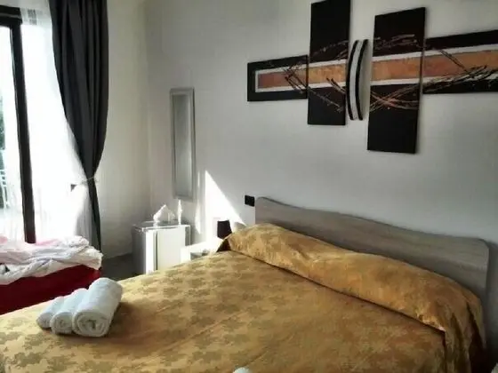 Tek Büyük Yataklı Oda (with Patio)