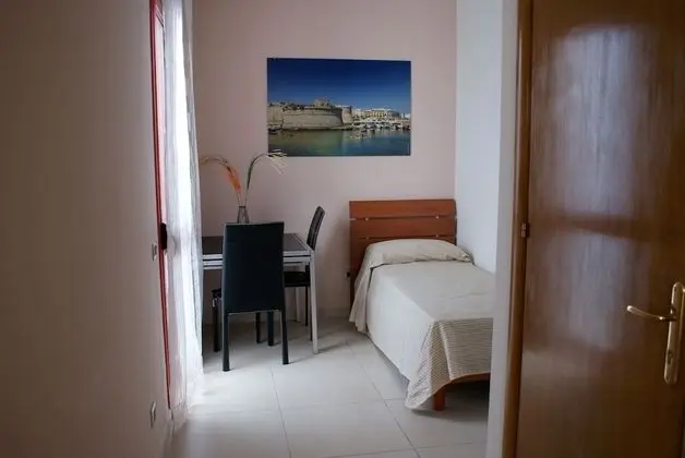 Standard Üç Kişilik Oda, Deniz Manzaralı