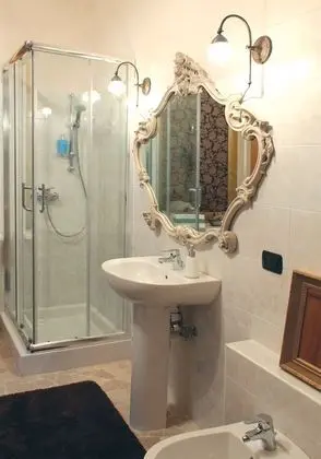 Tek Büyük Yataklı Oda (Margherita)
