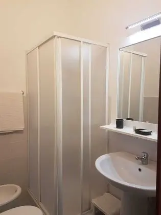 Economy Tek Büyük Yataklı Oda