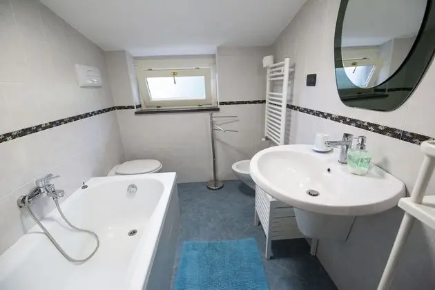 Tek Büyük Yataklı Oda (Bianconiglio)