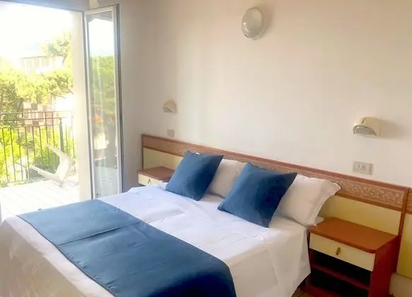 Standard Dört Kişilik Oda