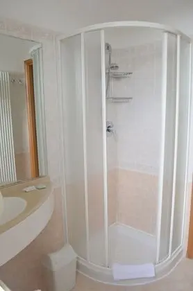 Standard Dört Kişilik Oda