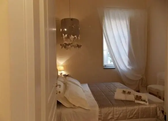 Basic Tek Büyük Yataklı Oda