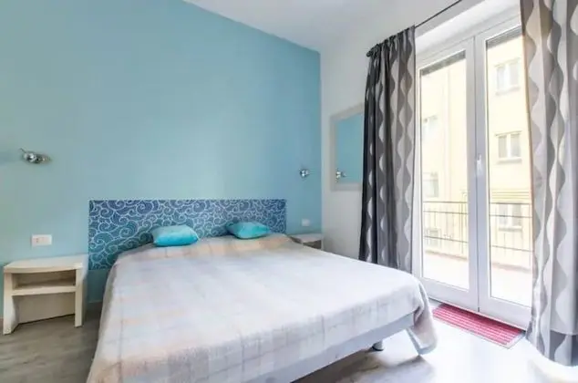 Deluxe Tek Büyük Yataklı Oda (Light Blue)