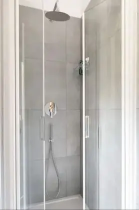 Deluxe Tek Büyük Yataklı Oda (Light Blue)